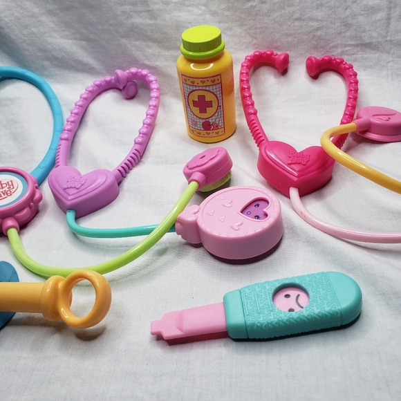 10 Baby Alive Medical Pretend Toys - Picture 3 of 4